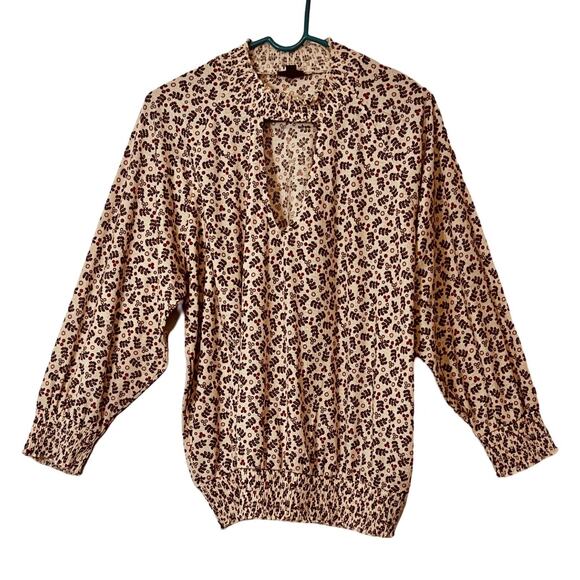Torrid Shirt Womens Size 2X Red Multicolor Pullover Keyhole Neck Torrid Size 2 - Picture 1 of 10